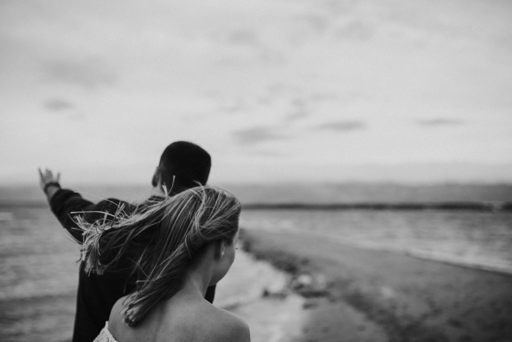 stormy_engagement_session