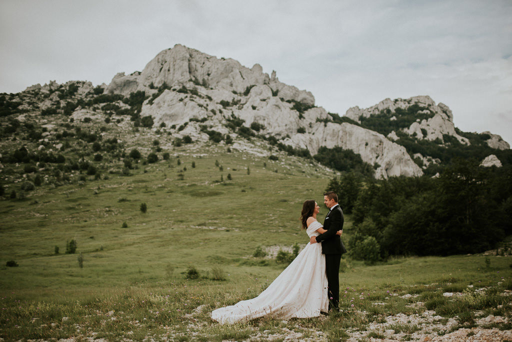 wedding in mountains